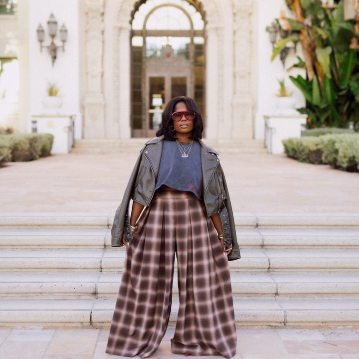 The Vintage Point Essential Crop Heavy Tee